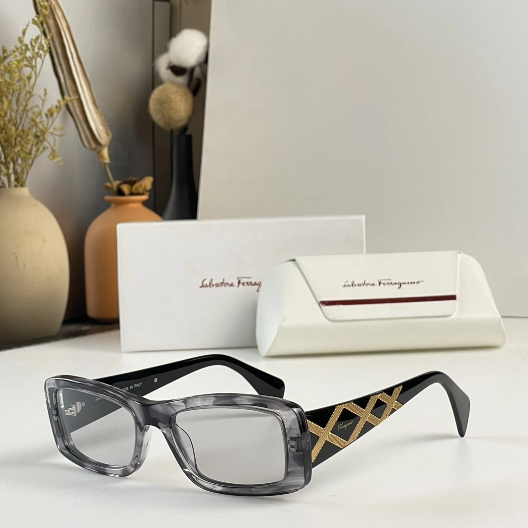 Salvatore Ferragamo AAA Quality Sunglasses StreetReady 9716
