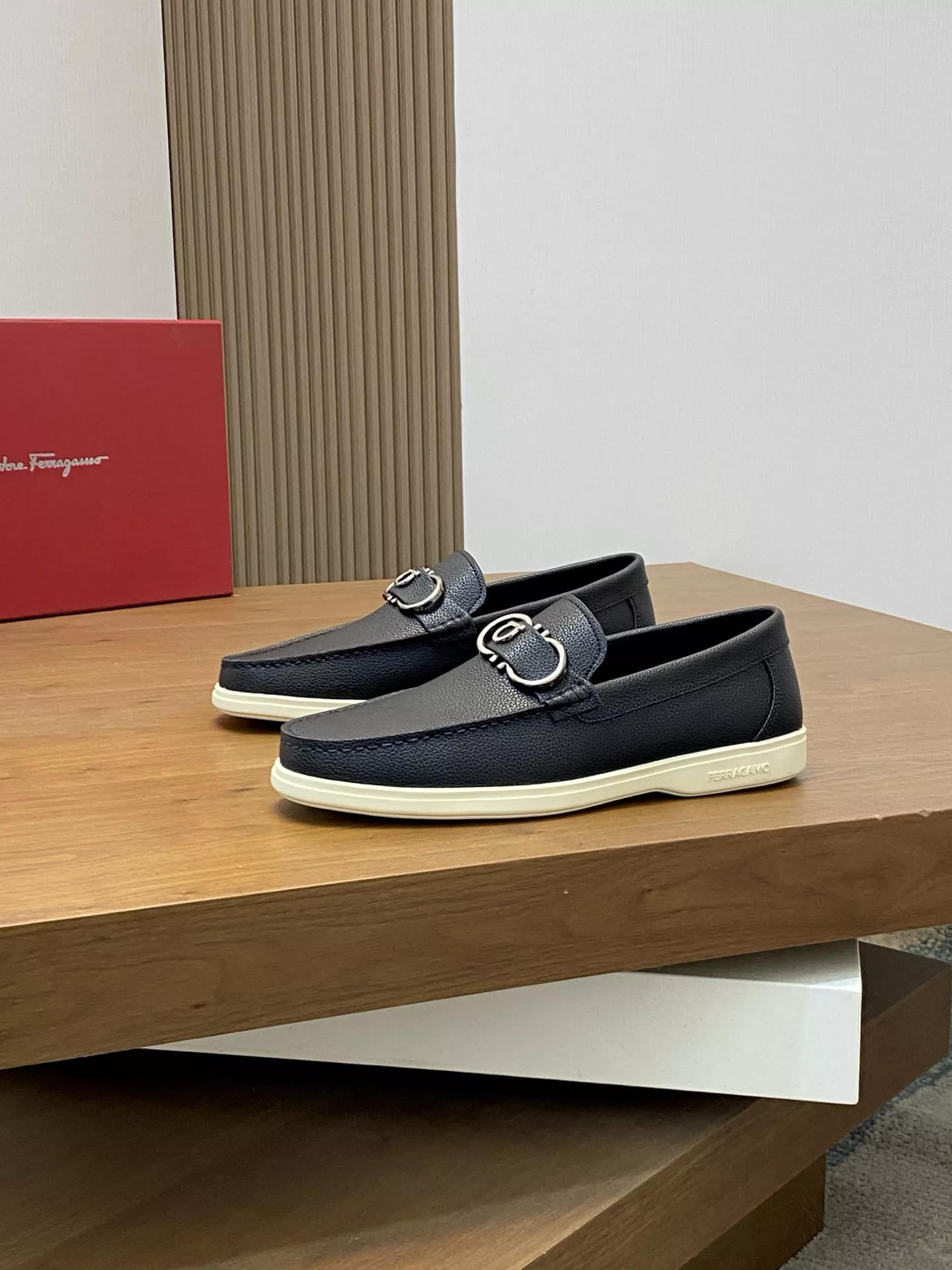 Salvatore Ferragamo Casual Shoes For Men BestValue 1158