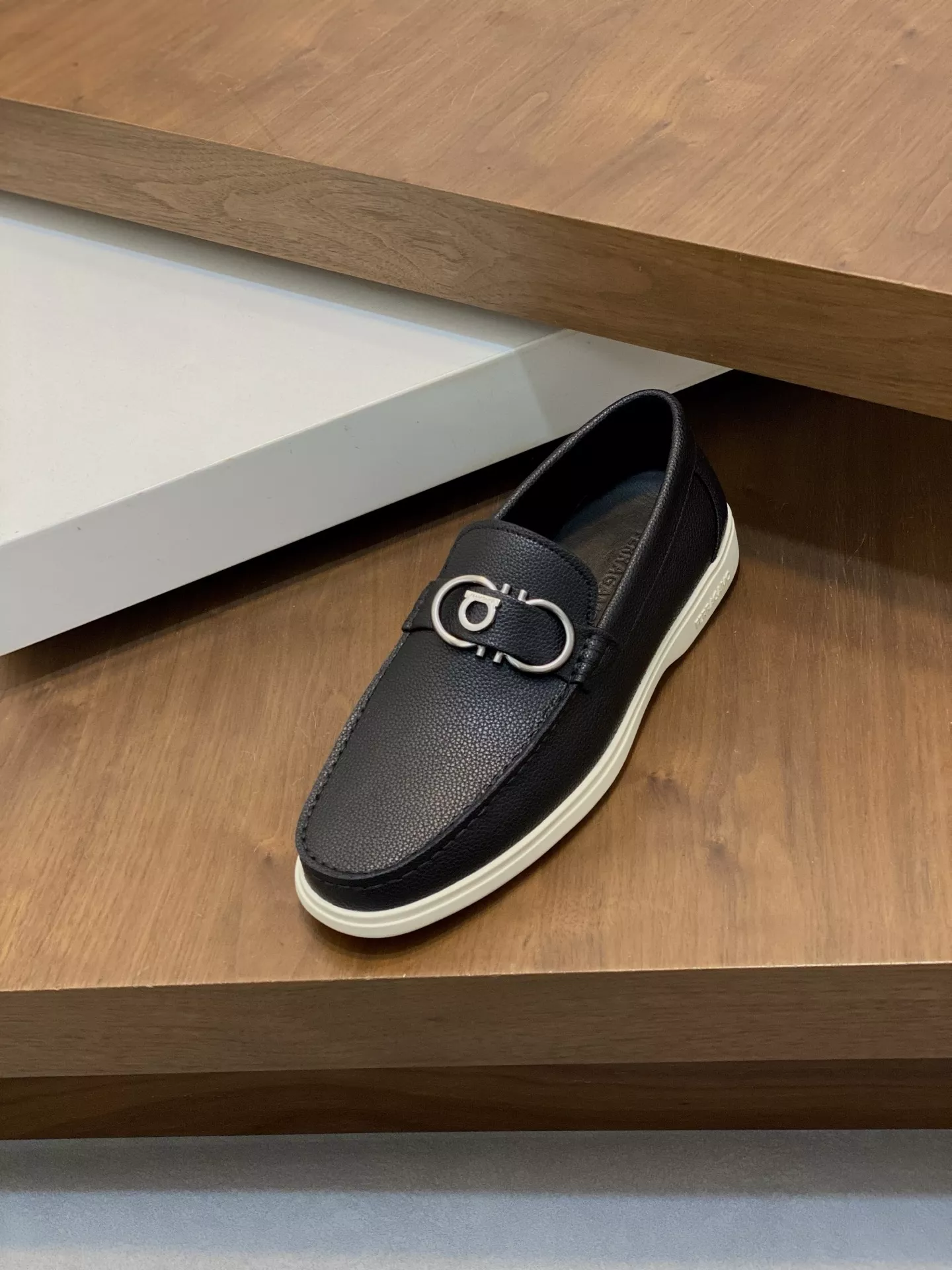 Salvatore Ferragamo Casual Shoes For Men BestValue 1158