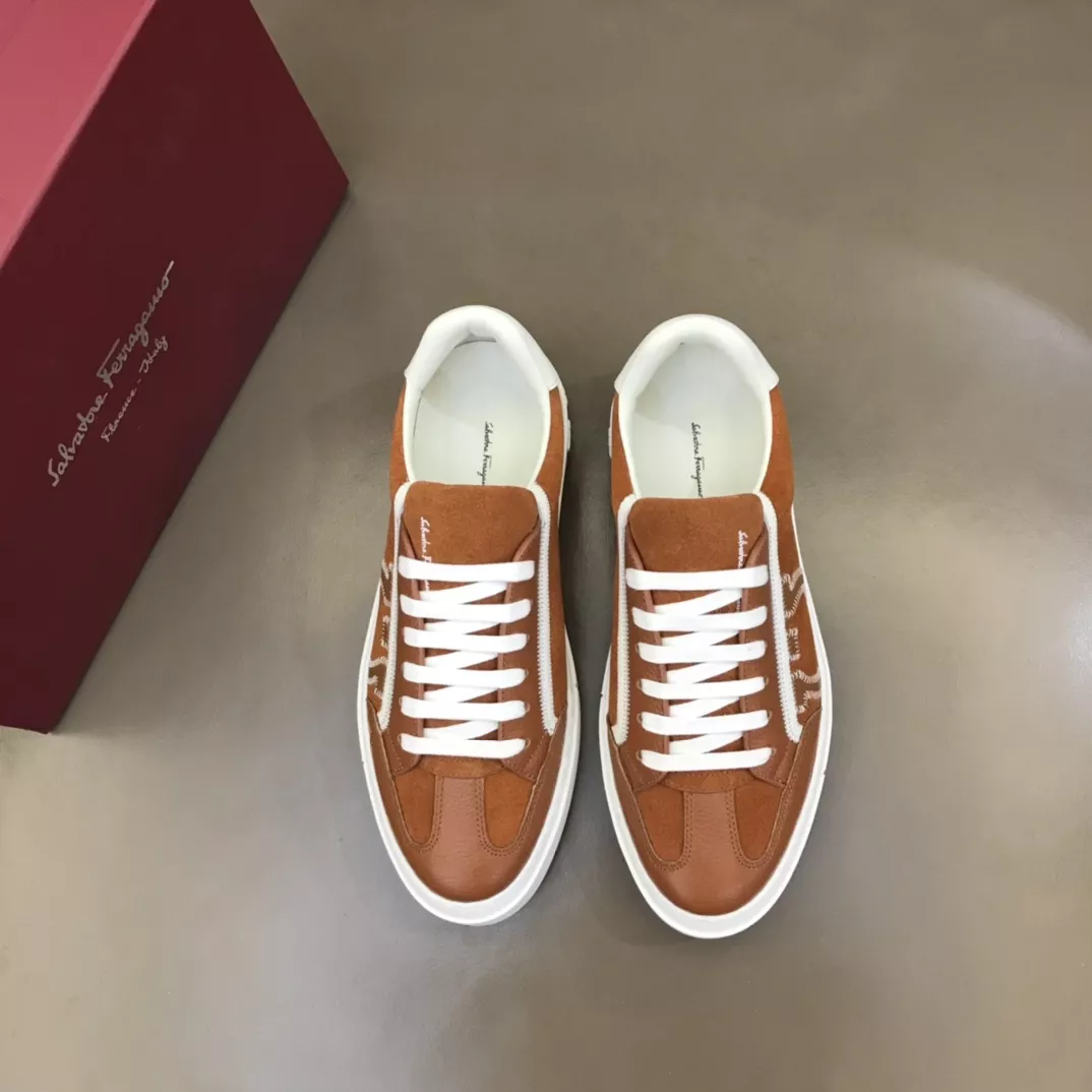 Salvatore Ferragamo Casual Shoes For Men Classic 5565