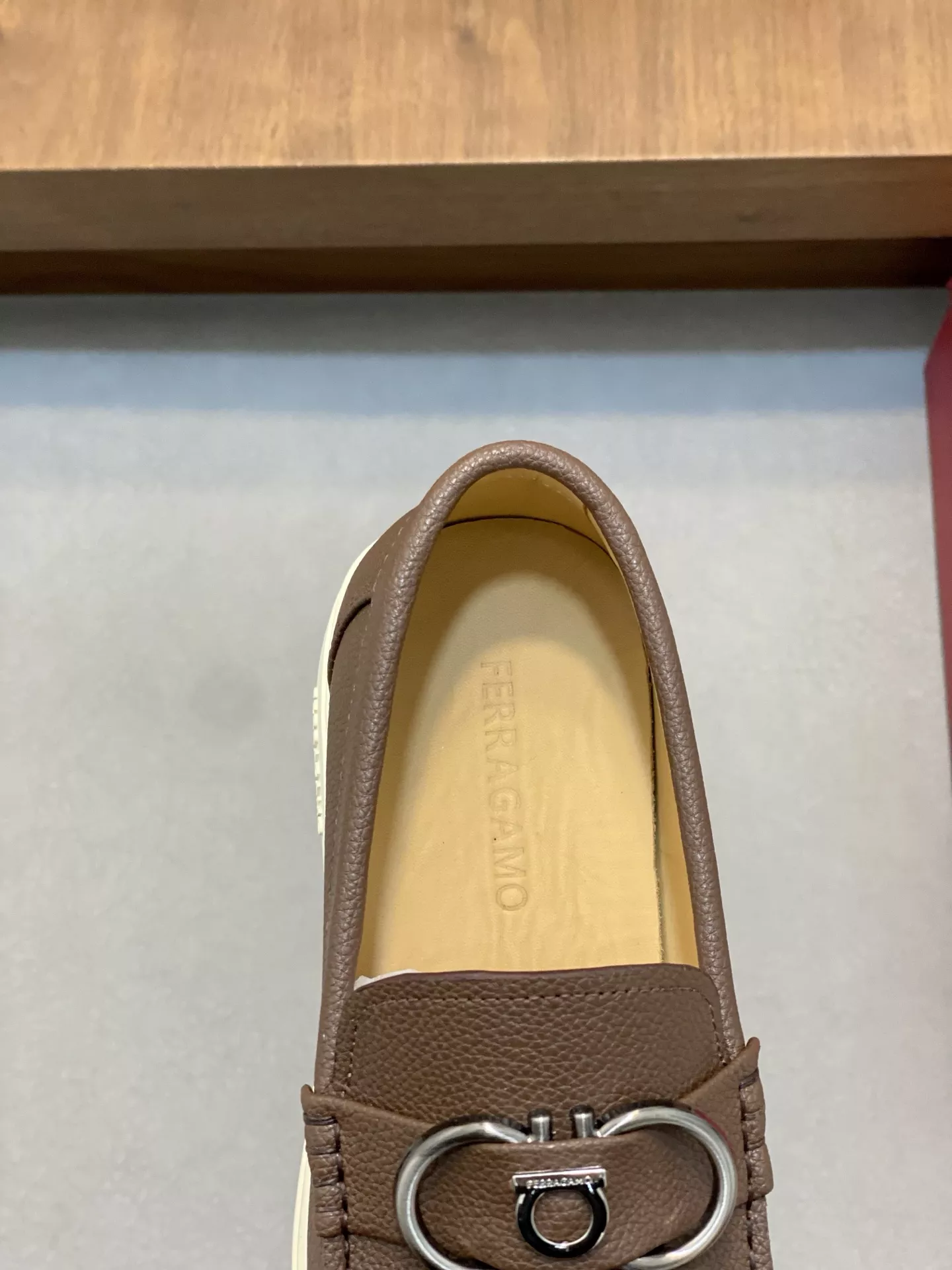 Salvatore Ferragamo Casual Shoes For Men Classic 5701