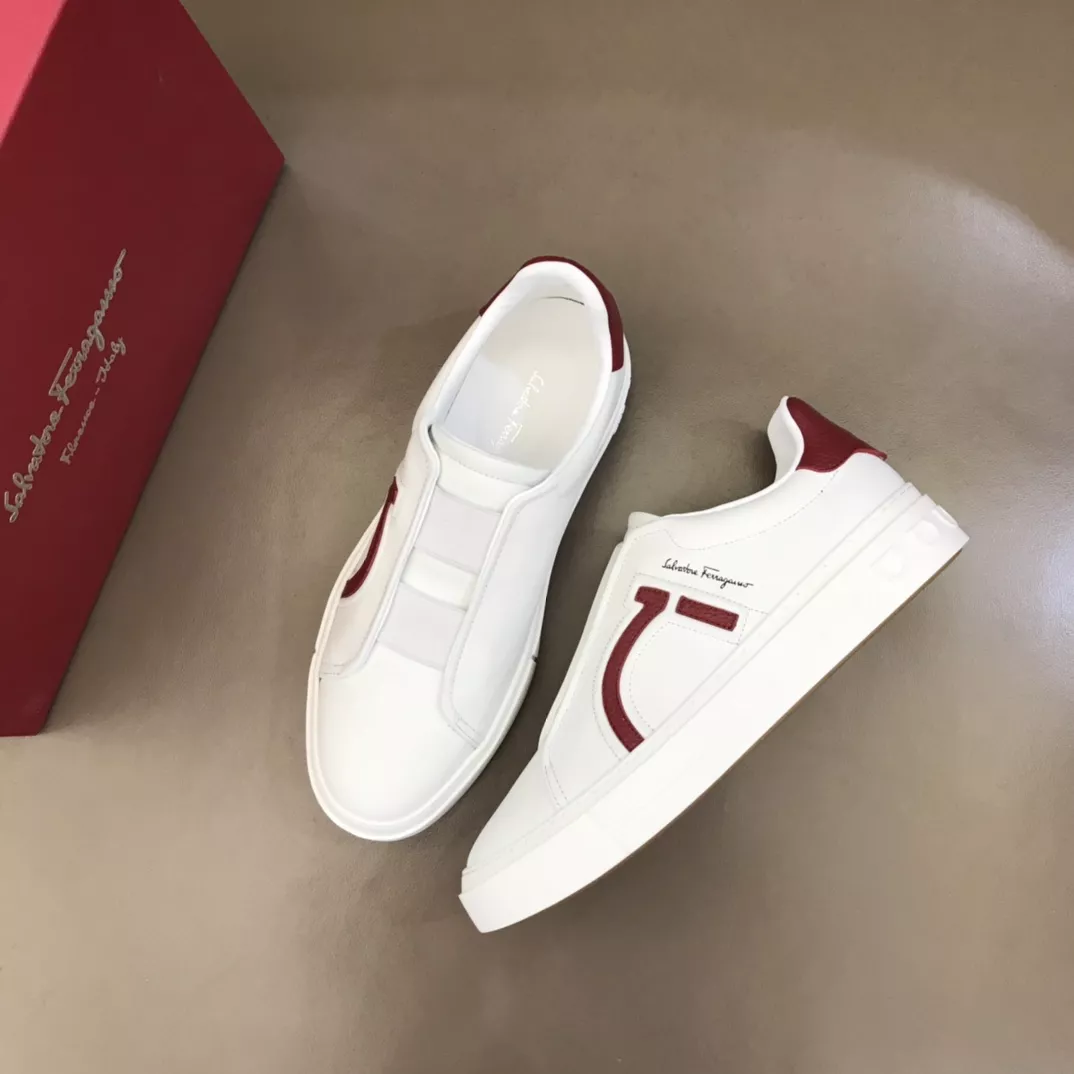 Salvatore Ferragamo Casual Shoes For Men Elegant 8323
