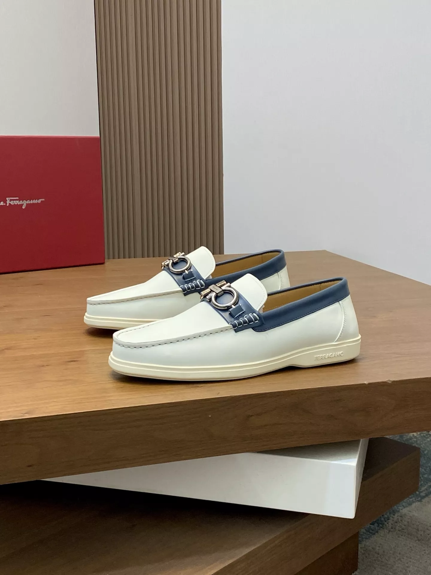 Salvatore Ferragamo Casual Shoes For Men Fashionable 8708