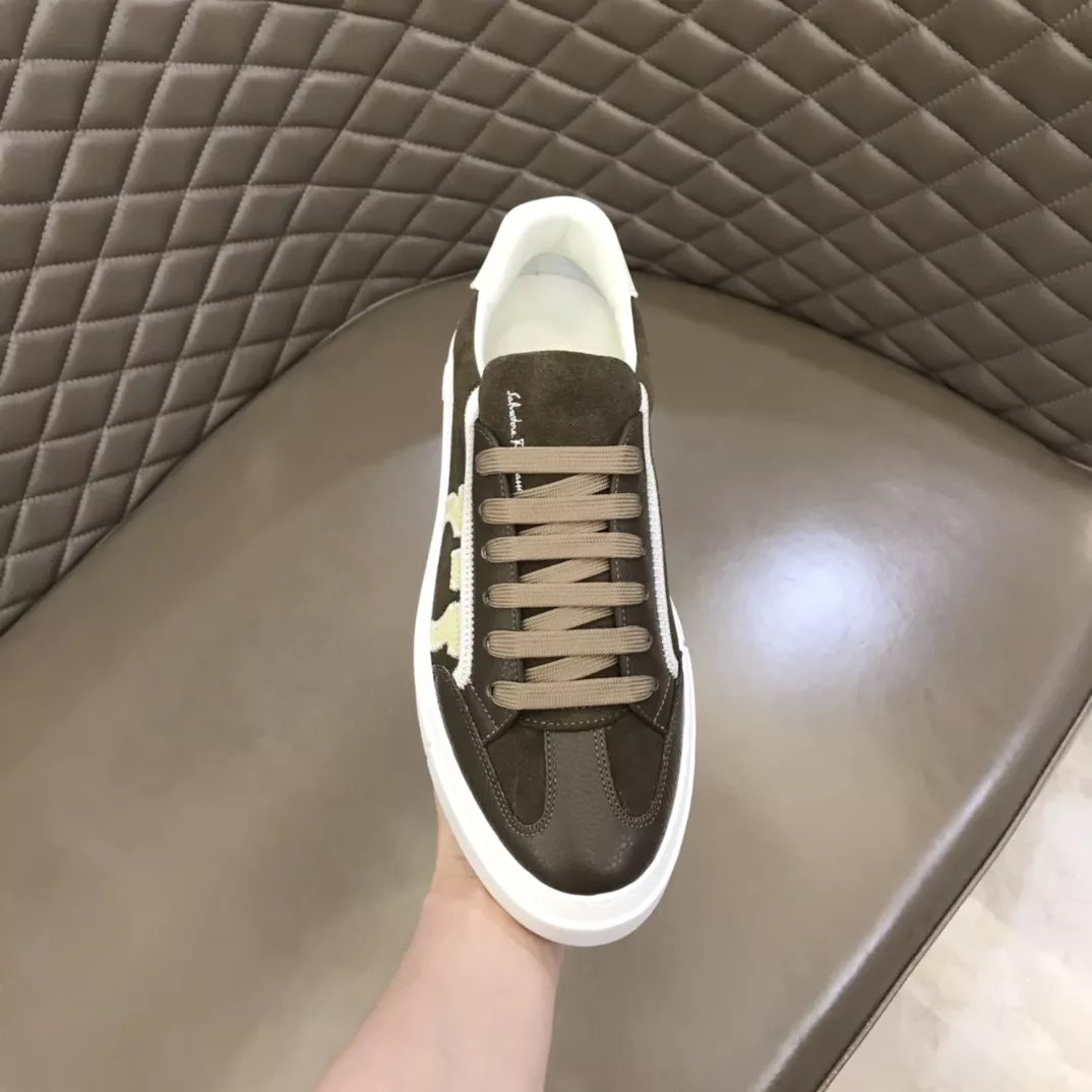 Salvatore Ferragamo Casual Shoes For Men Minimalist 5016