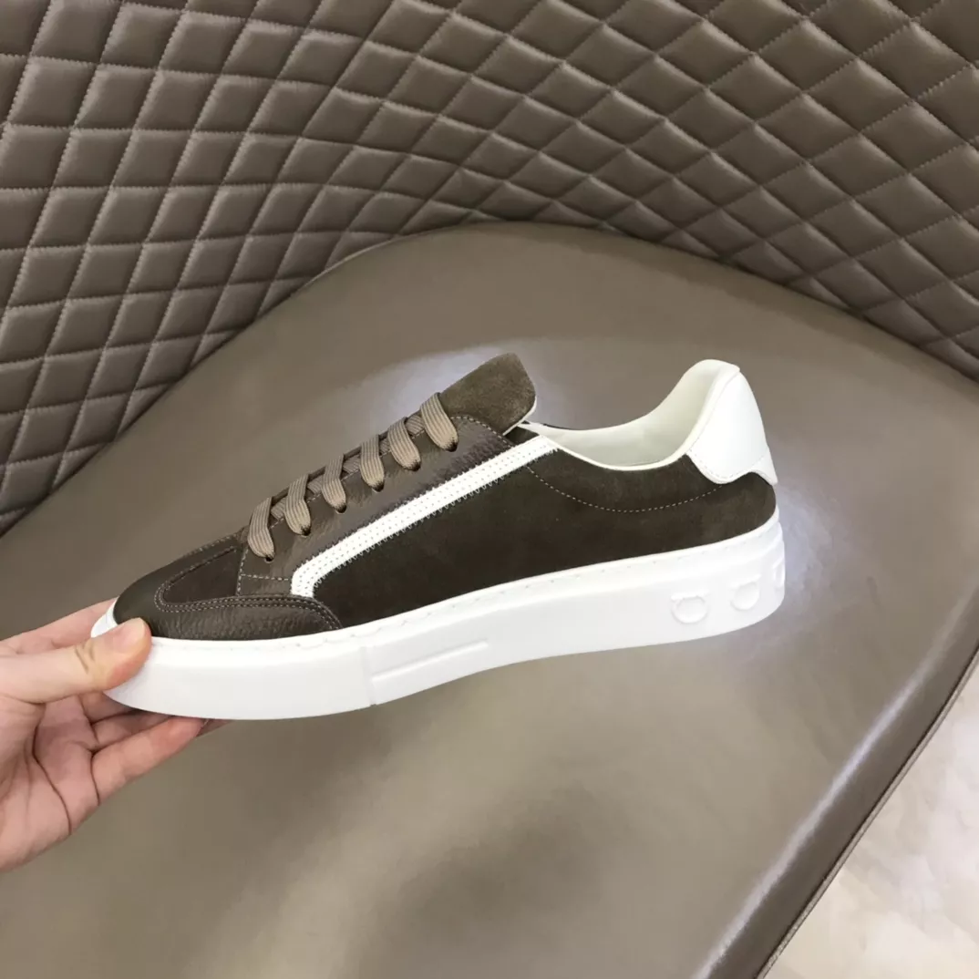 Salvatore Ferragamo Casual Shoes For Men Minimalist 5016