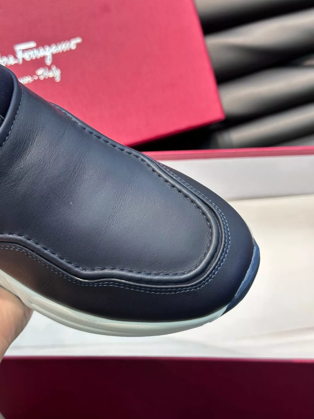 Salvatore Ferragamo Casual Shoes For Men Sleek 1049