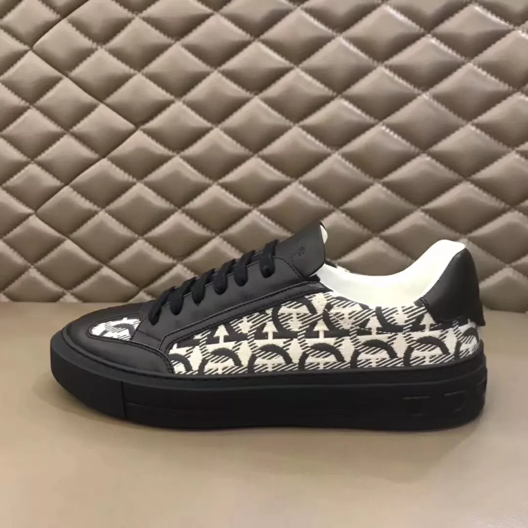 Salvatore Ferragamo Casual Shoes For Men Stylish 6176