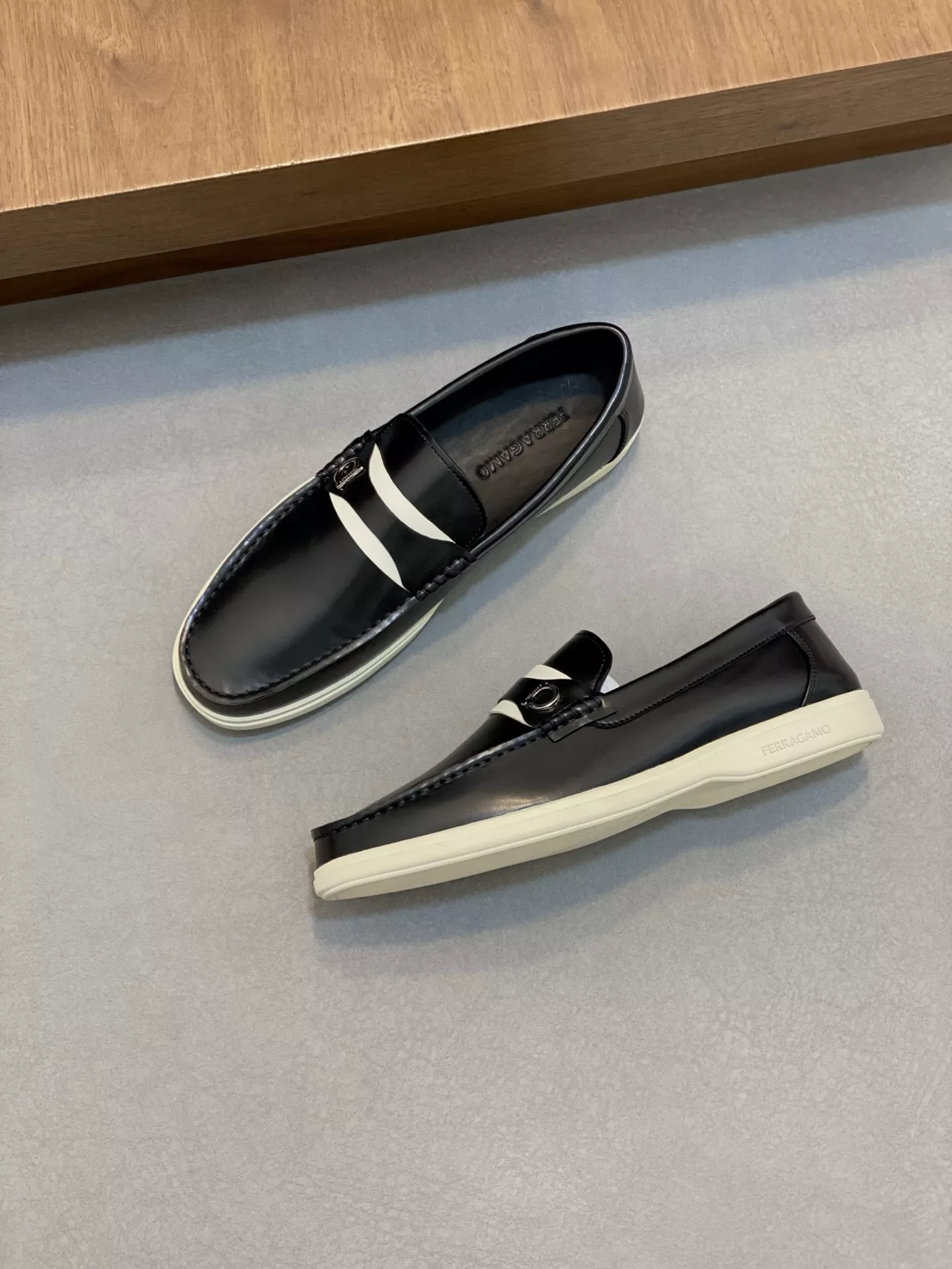 Salvatore Ferragamo Casual Shoes For Men Trendsetting 1587
