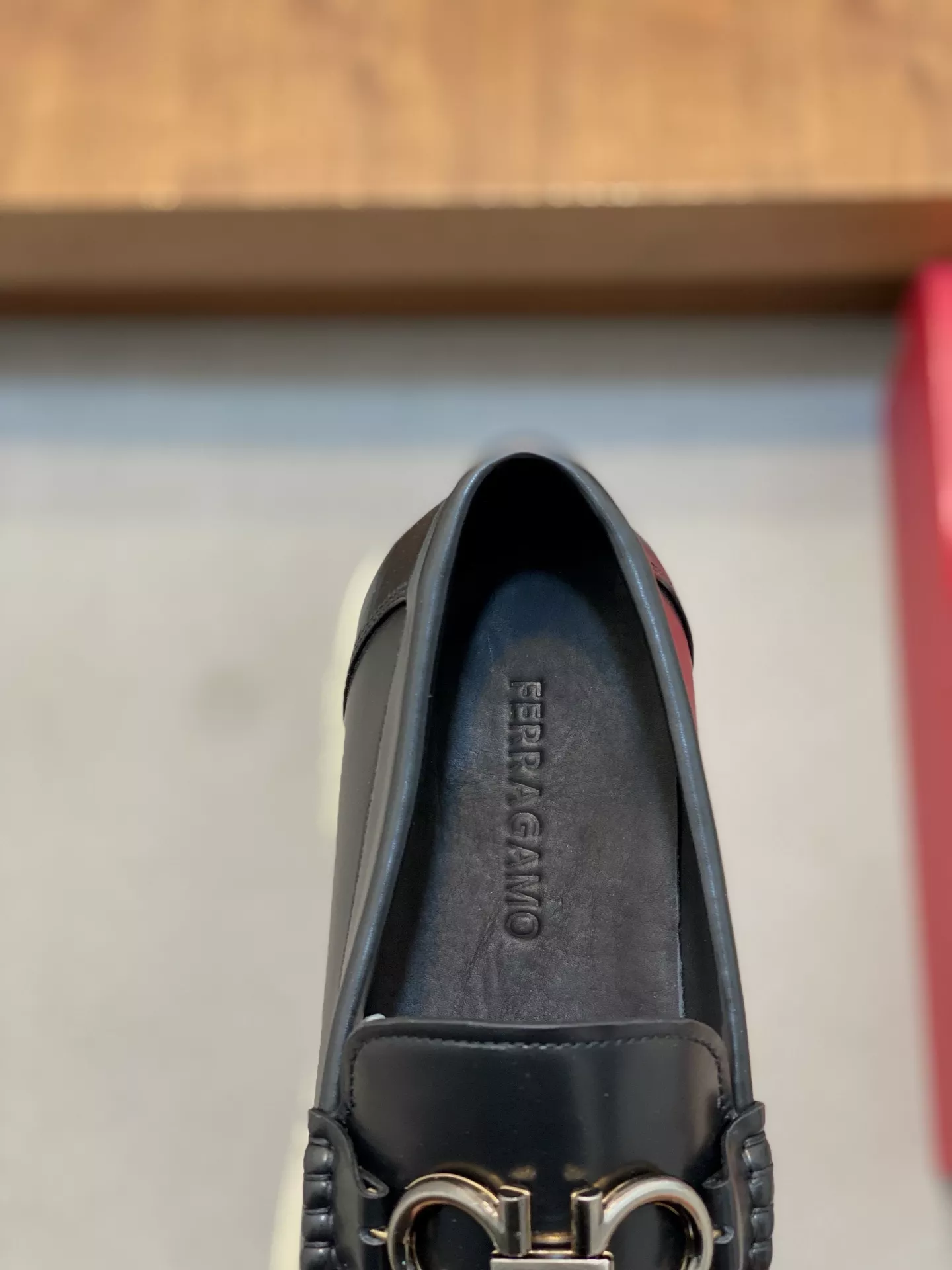 Salvatore Ferragamo Casual Shoes For Men Vibrant 3302