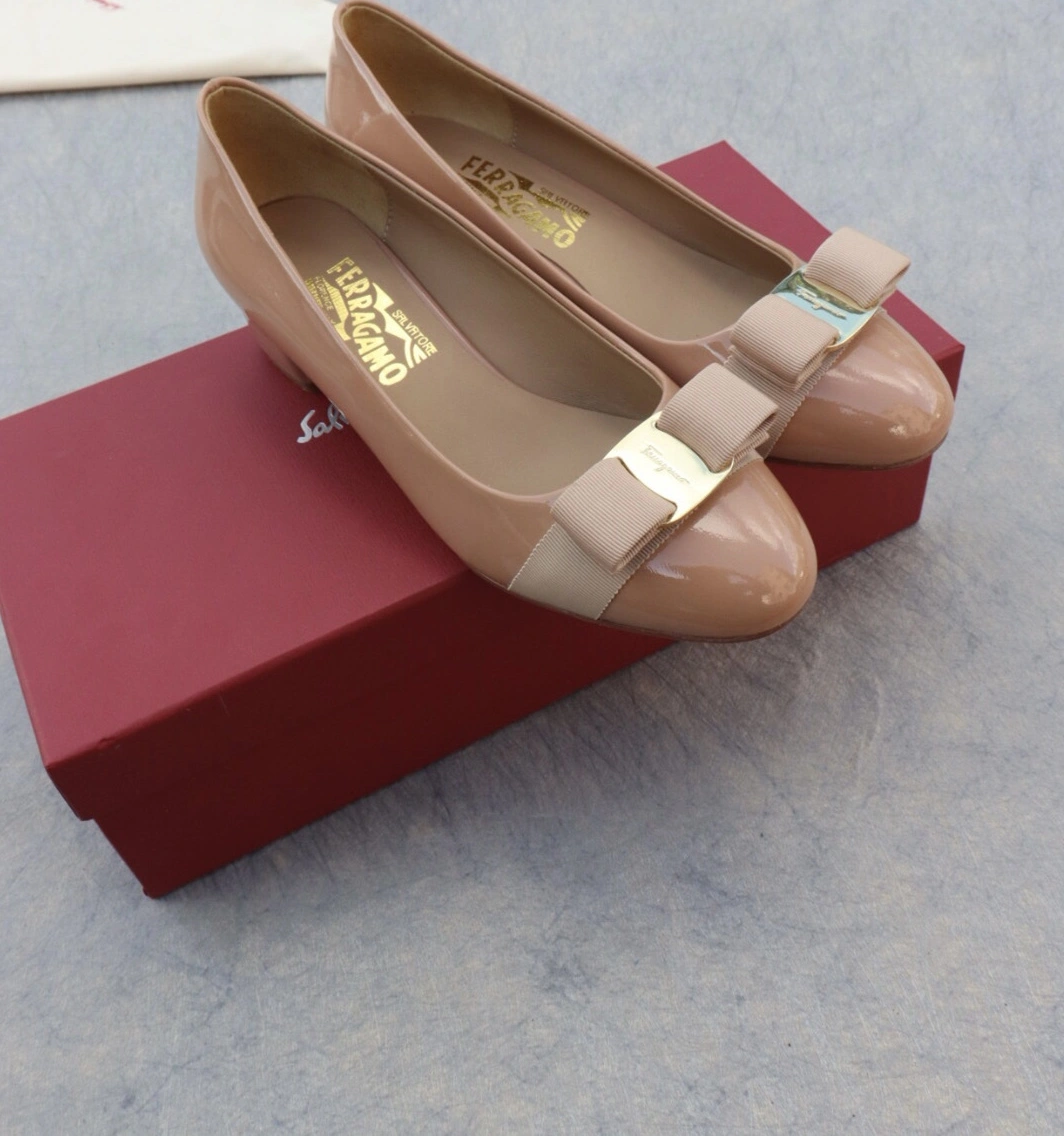 Salvatore Ferragamo Flat Shoes For Women Breathable 2973