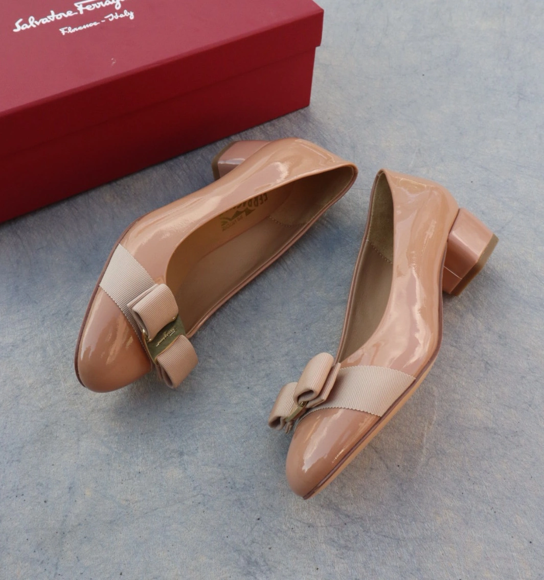 Salvatore Ferragamo Flat Shoes For Women Breathable 2973