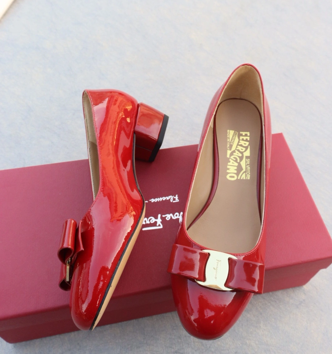 Salvatore Ferragamo Flat Shoes For Women Breathable 3115
