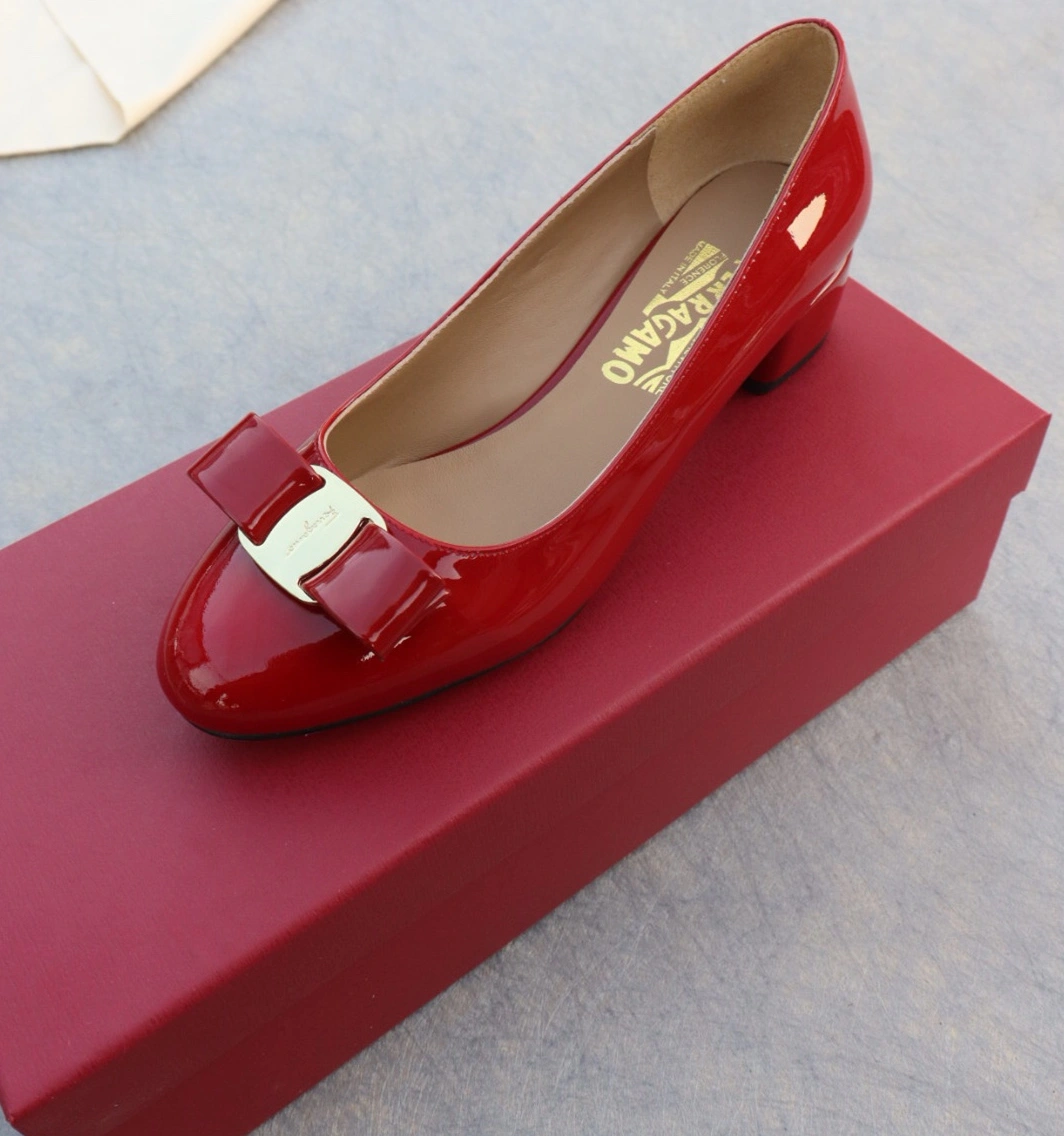 Salvatore Ferragamo Flat Shoes For Women Breathable 3115