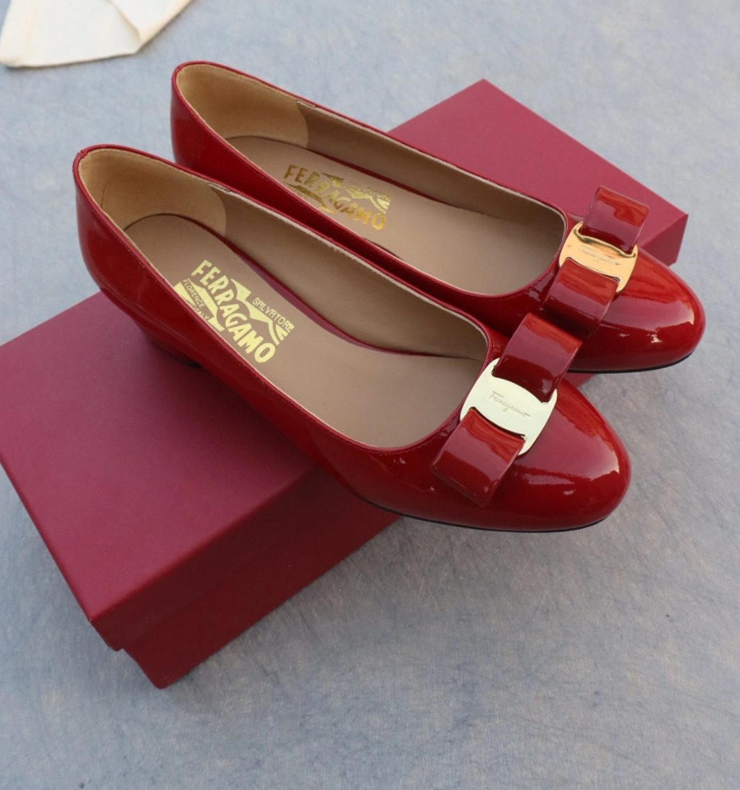 Salvatore Ferragamo Flat Shoes For Women Breathable 3115