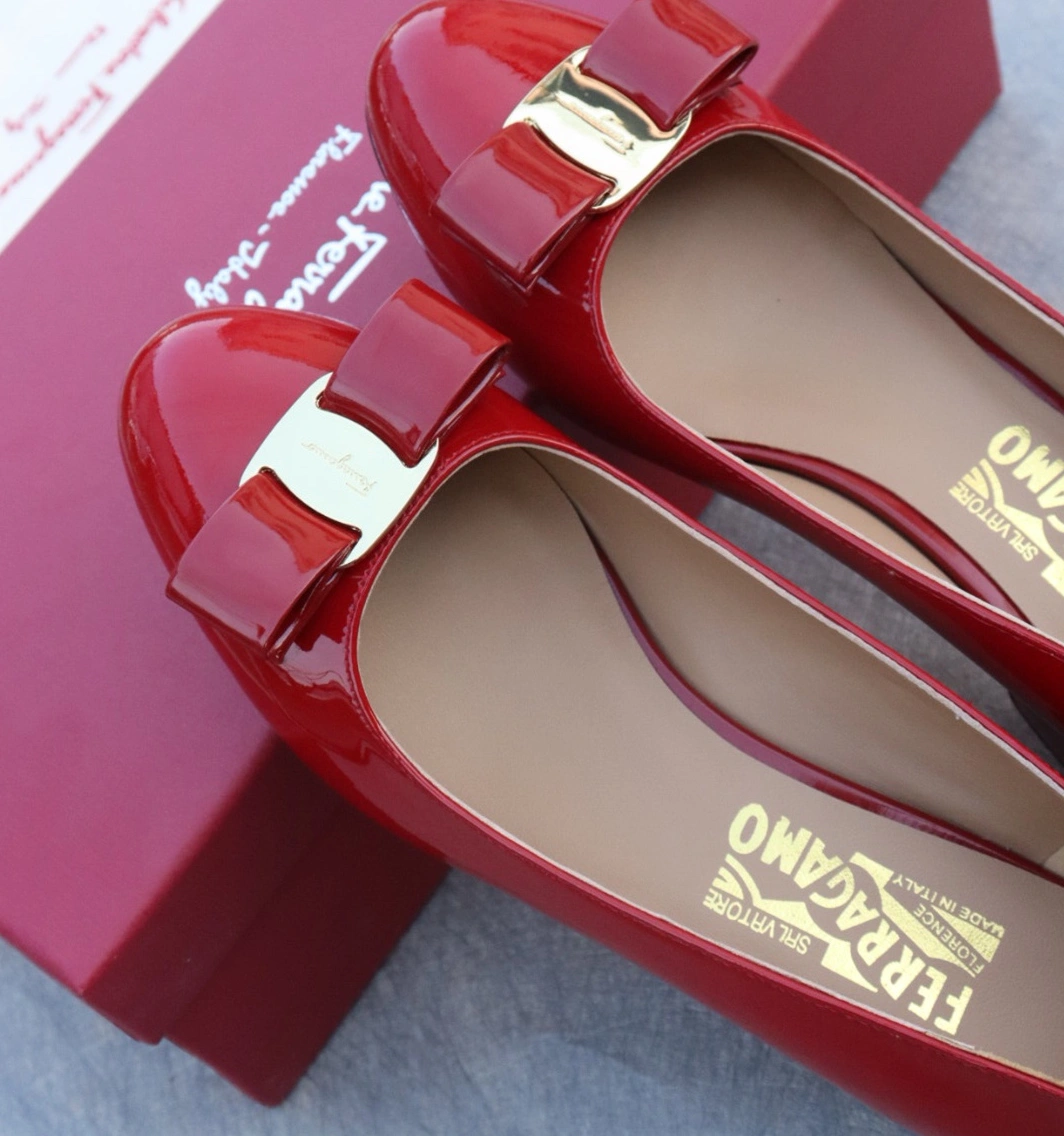 Salvatore Ferragamo Flat Shoes For Women Breathable 3115