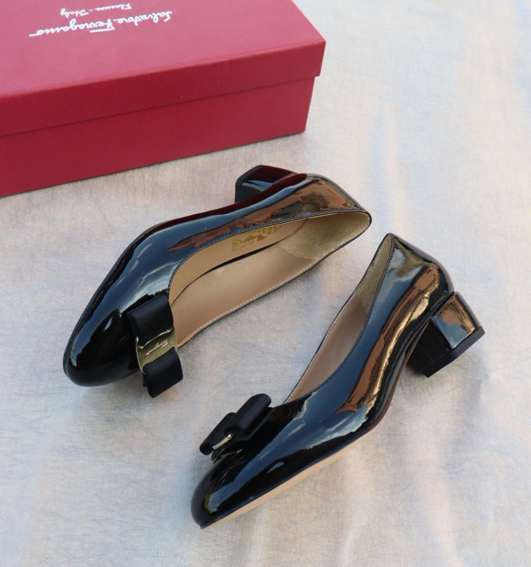Salvatore Ferragamo Flat Shoes For Women Lightweight 7656
