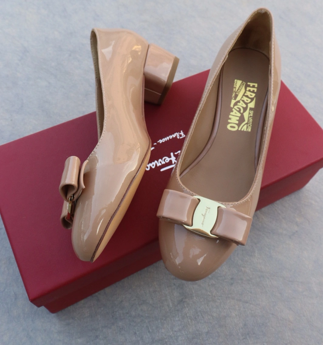 Salvatore Ferragamo Flat Shoes For Women Lightweight 9720
