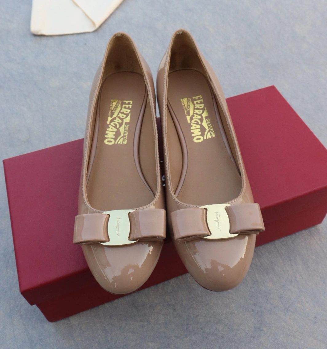 Salvatore Ferragamo Flat Shoes For Women Lightweight 9720