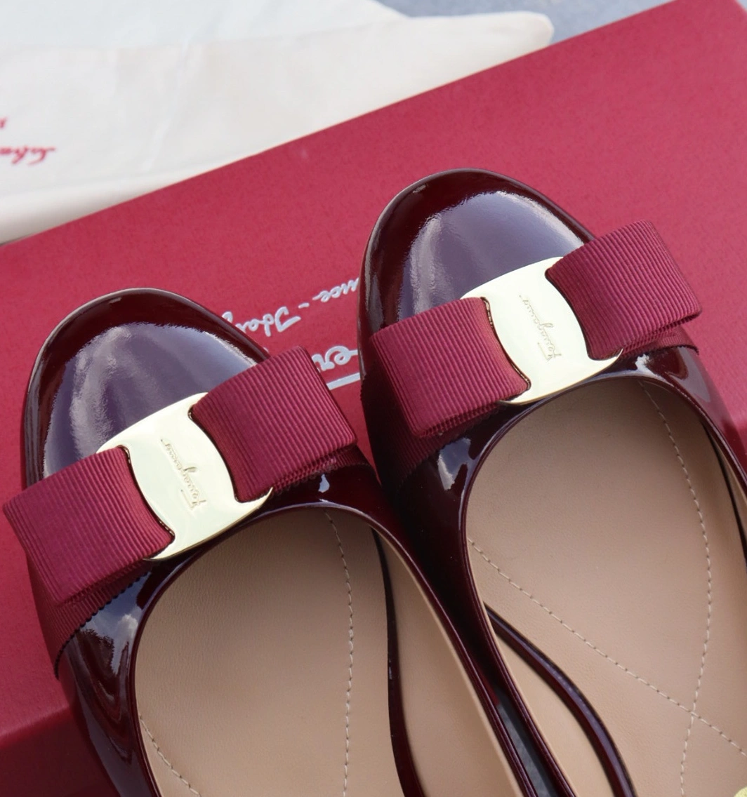 Salvatore Ferragamo Flat Shoes For Women ModernLook 256