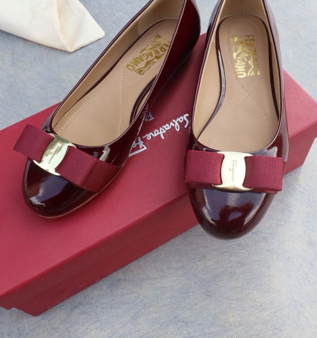 Salvatore Ferragamo Flat Shoes For Women ModernLook 256