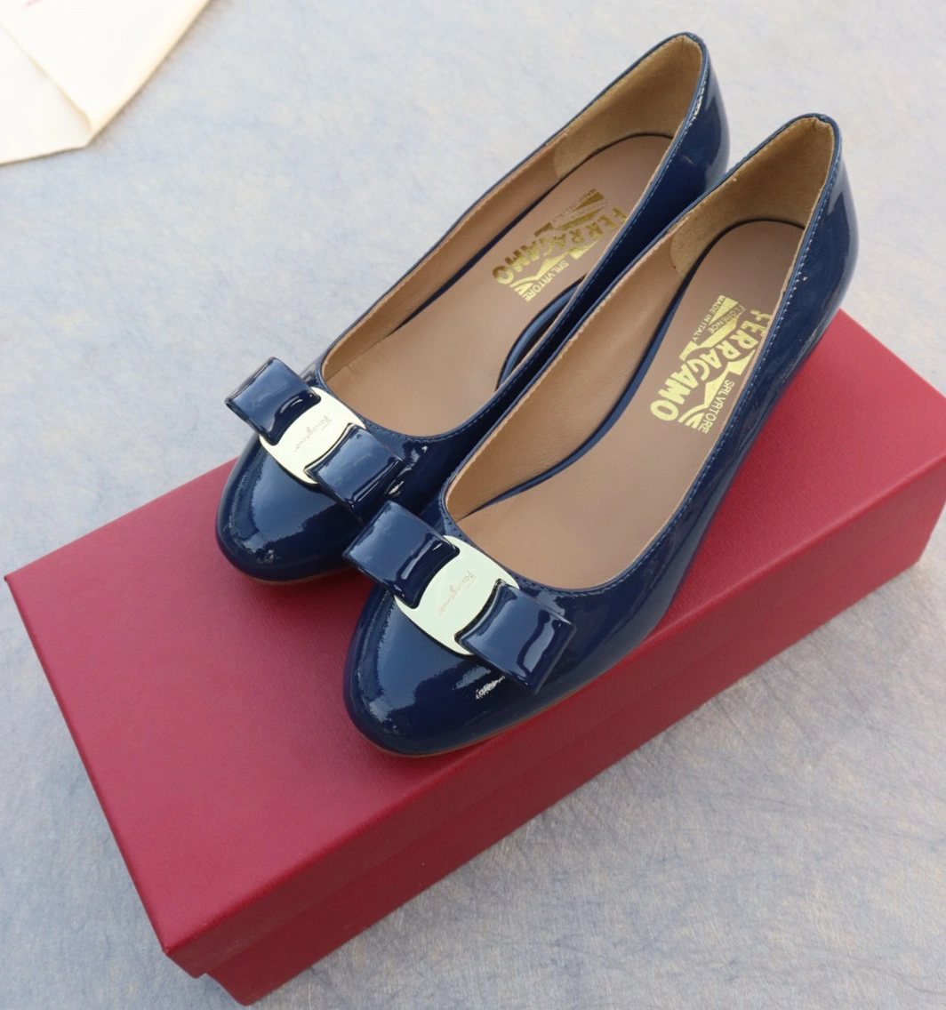Salvatore Ferragamo Flat Shoes For Women Sleek 8475
