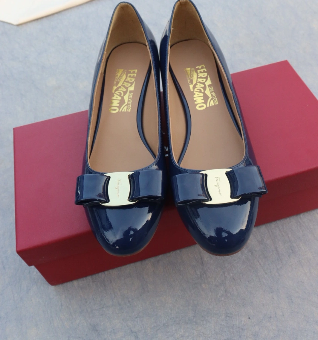 Salvatore Ferragamo Flat Shoes For Women Sleek 8475