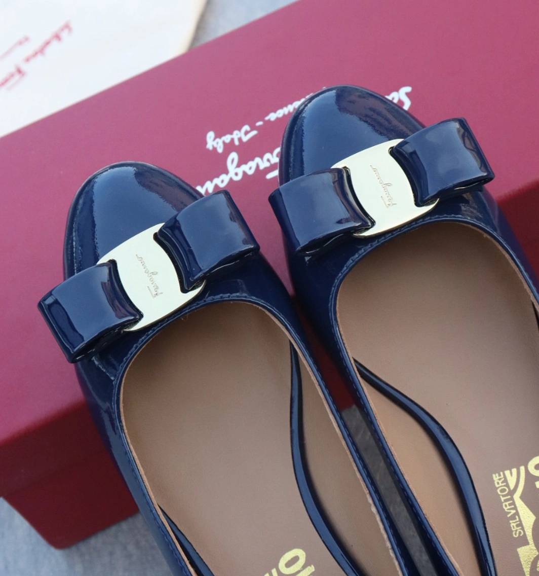 Salvatore Ferragamo Flat Shoes For Women Sleek 8475