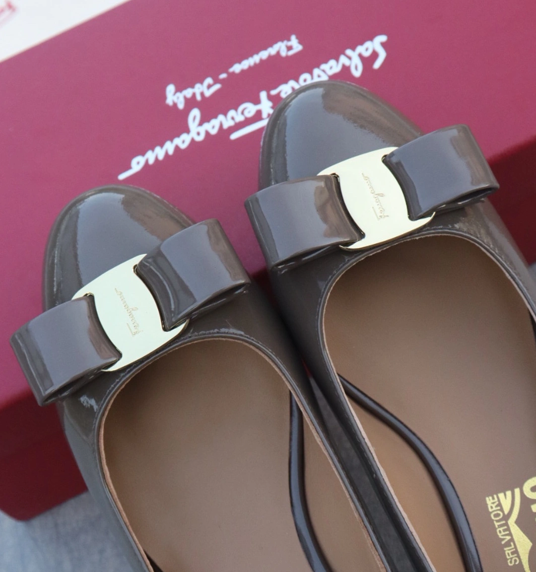 Salvatore Ferragamo Flat Shoes For Women Vibrant 7865