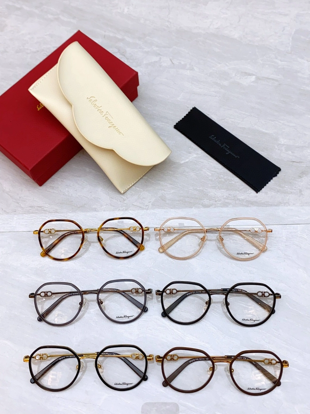 Salvatore Ferragamo Goggles Comfortable 3643