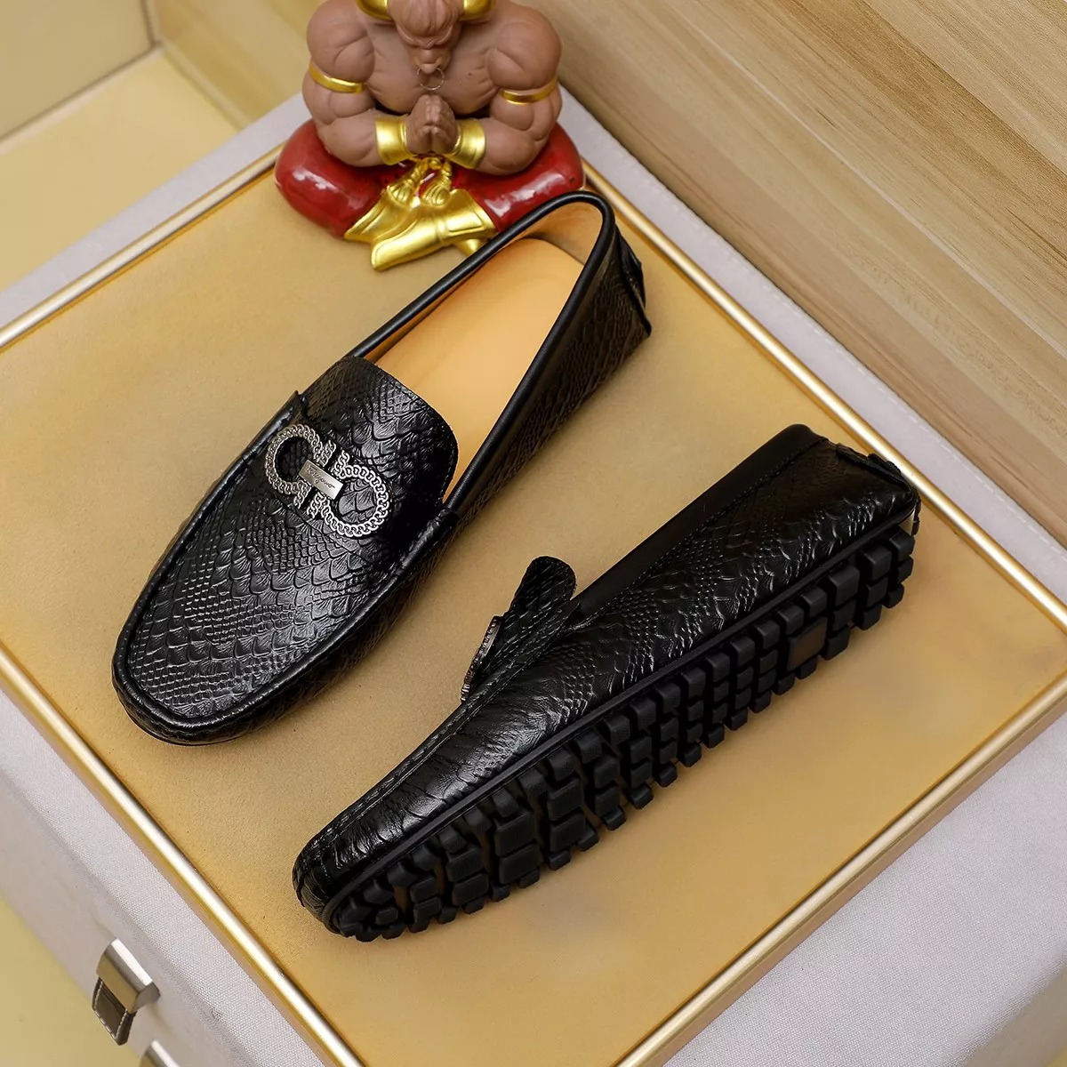 Salvatore Ferragamo Leather Shoes For Men Affordable 7011