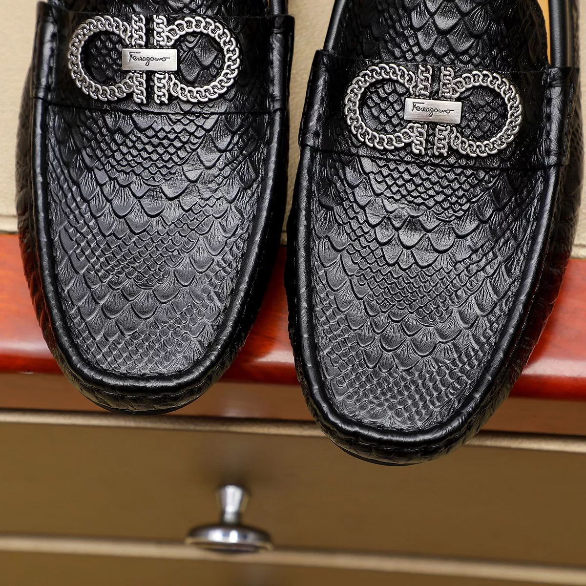 Salvatore Ferragamo Leather Shoes For Men Affordable 7011