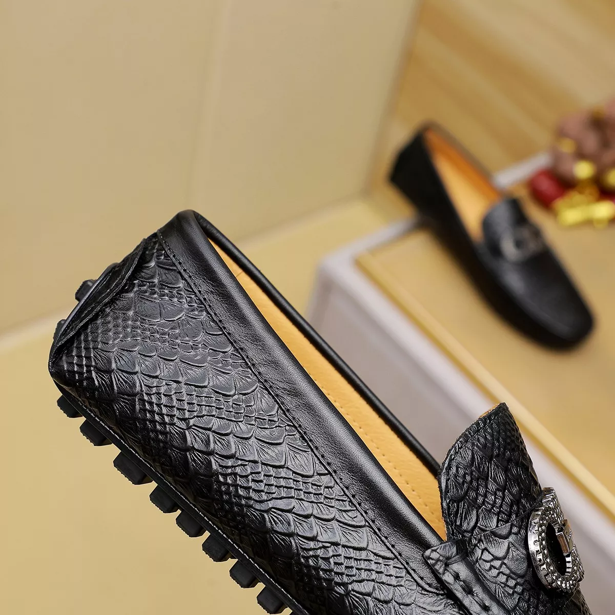 Salvatore Ferragamo Leather Shoes For Men Affordable 7011