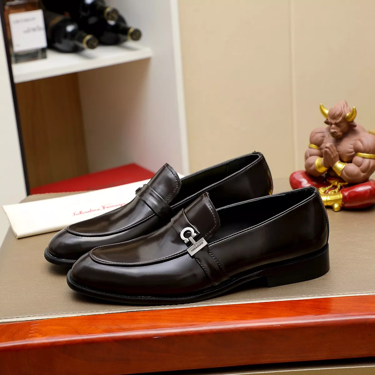 Salvatore Ferragamo Leather Shoes For Men Bold 6284
