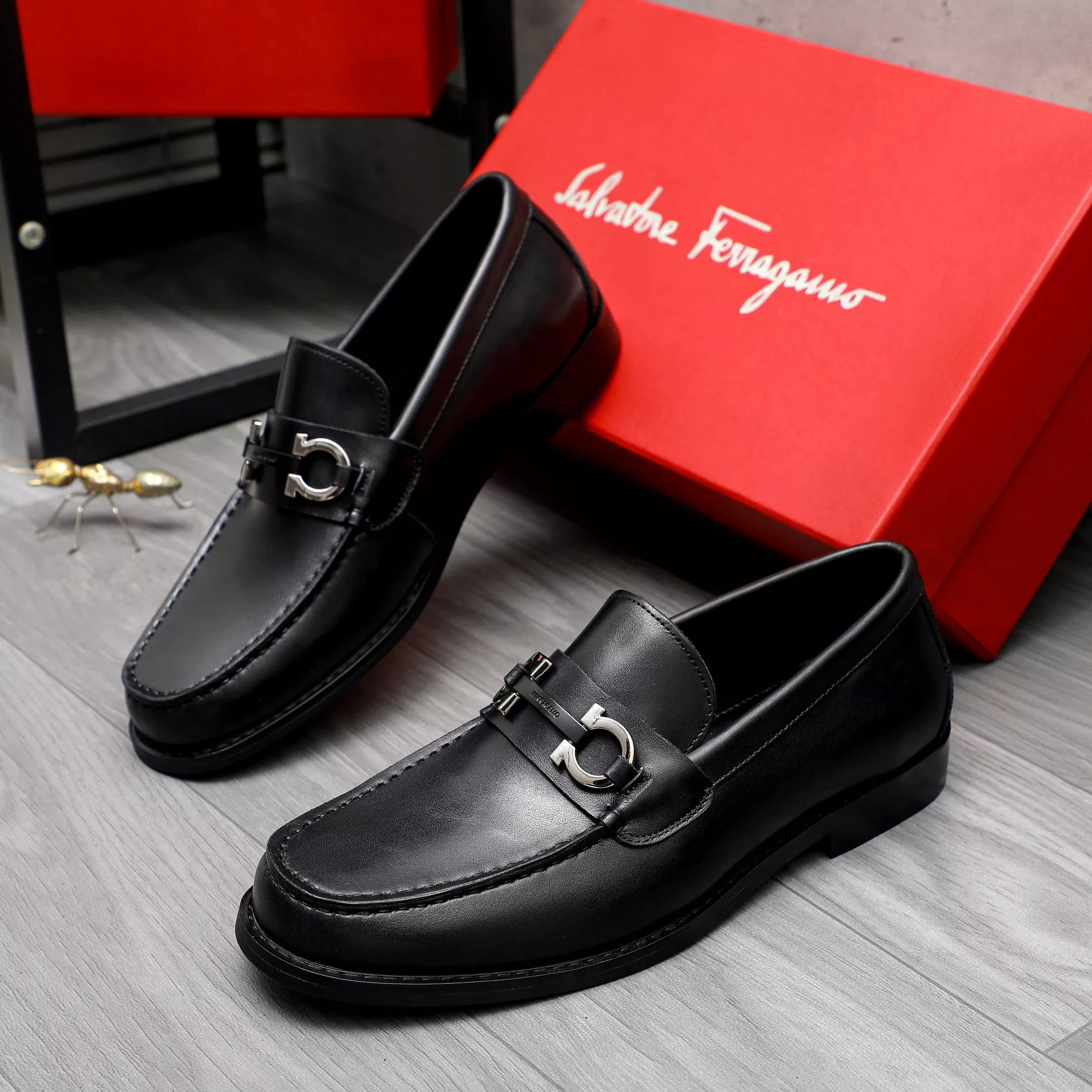 Salvatore Ferragamo Leather Shoes For Men Durable 1938