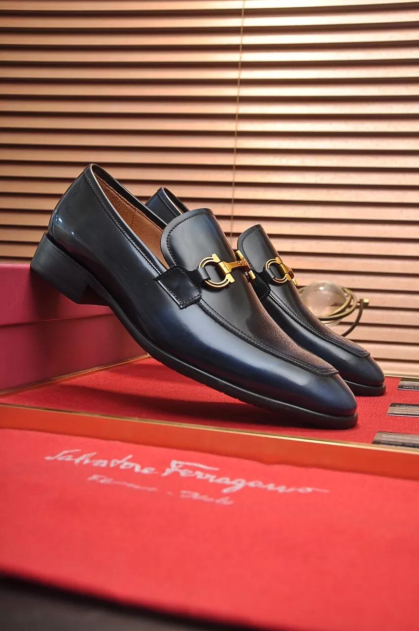 Salvatore Ferragamo Leather Shoes For Men Durable 2123