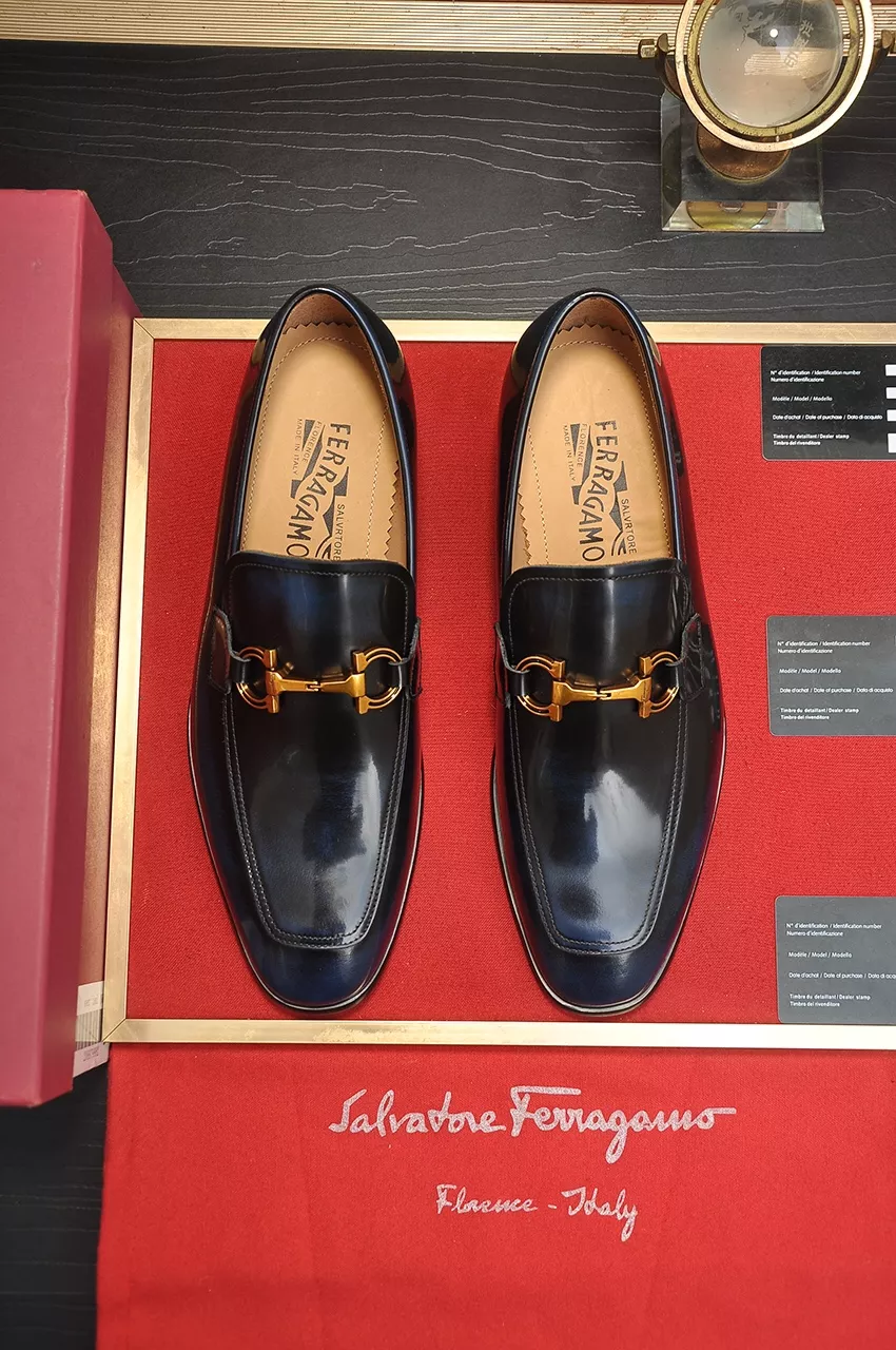 Salvatore Ferragamo Leather Shoes For Men Durable 2123