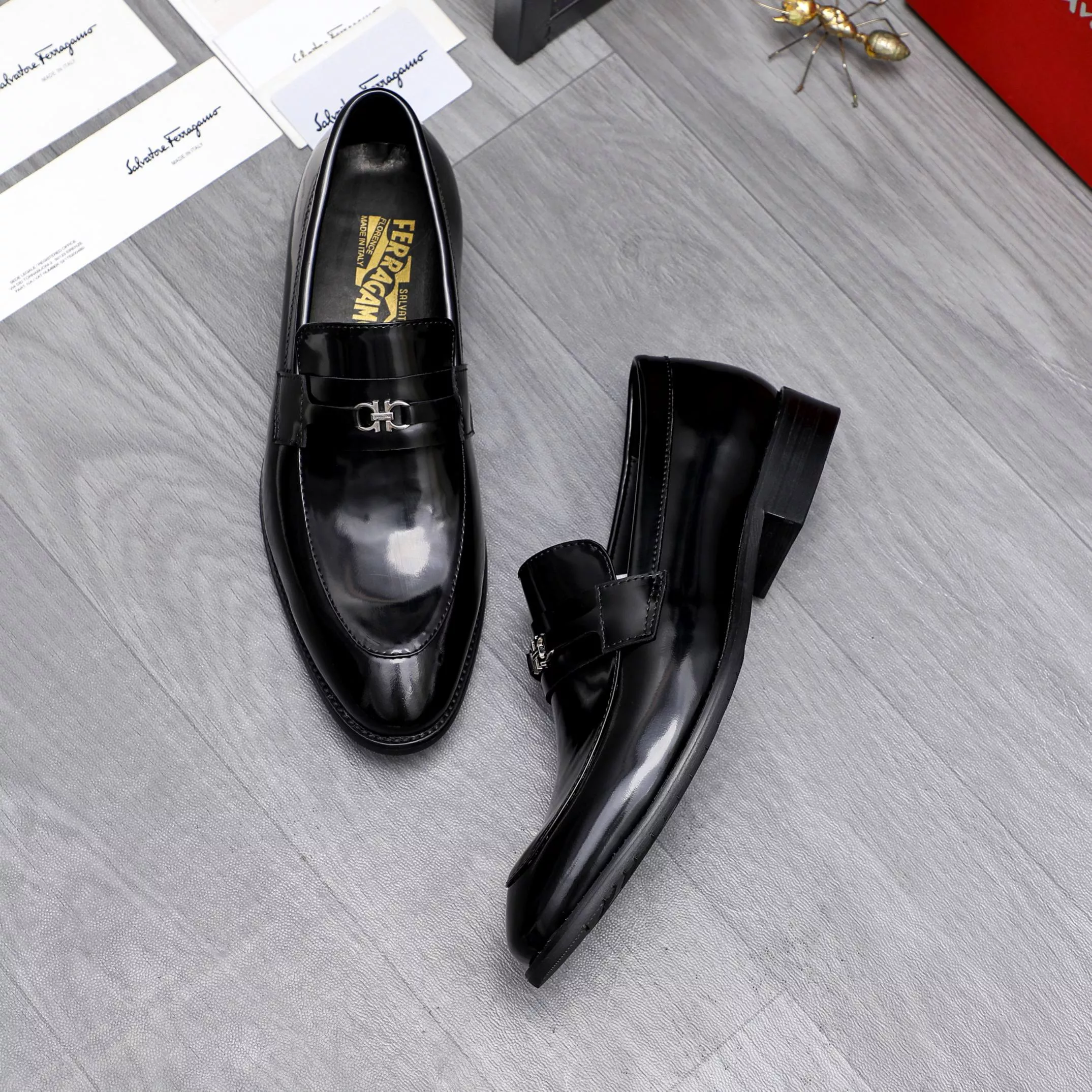 Salvatore Ferragamo Leather Shoes For Men Durable 4601