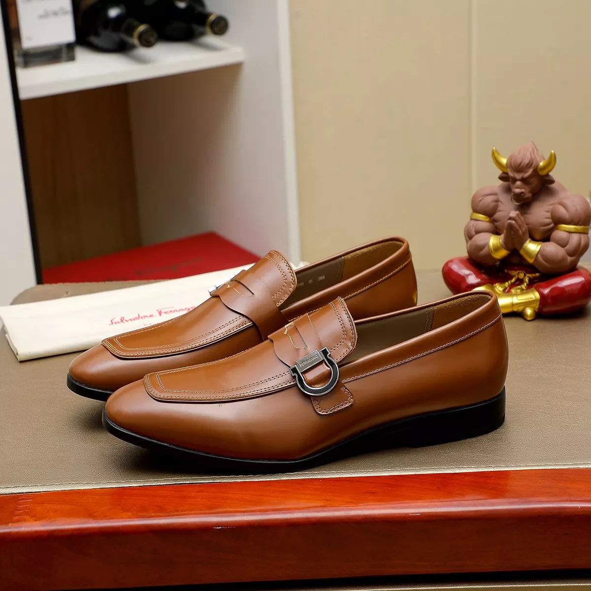 Salvatore Ferragamo Leather Shoes For Men EasyMatch 5133