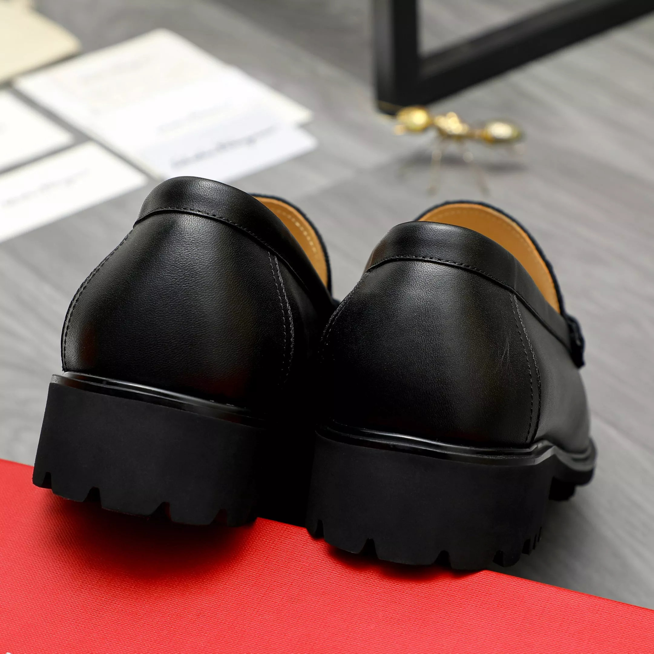 Salvatore Ferragamo Leather Shoes For Men EyeCatching 3757