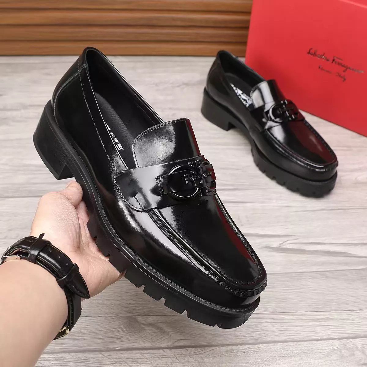 Salvatore Ferragamo Leather Shoes For Men Flexible 316