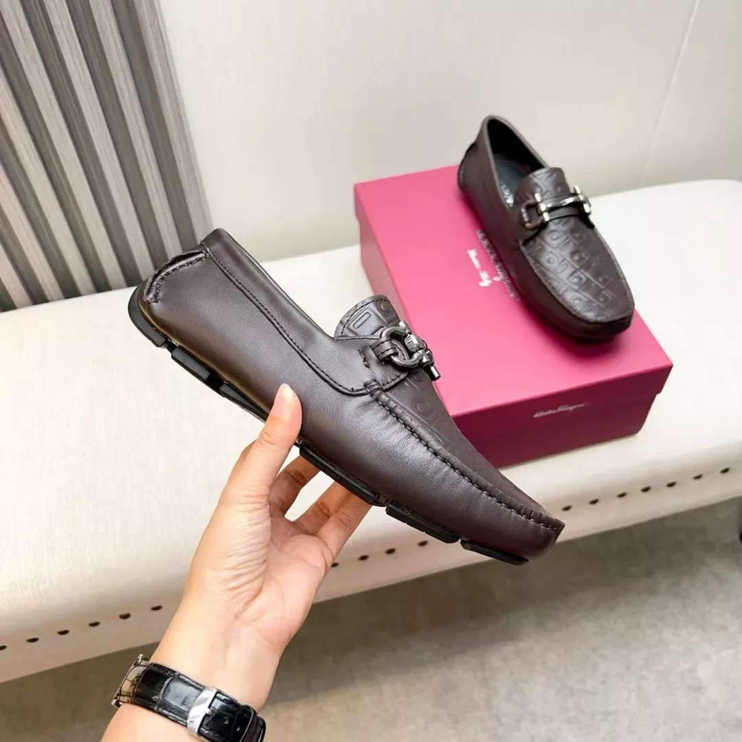Salvatore Ferragamo Leather Shoes For Men Functional 5031