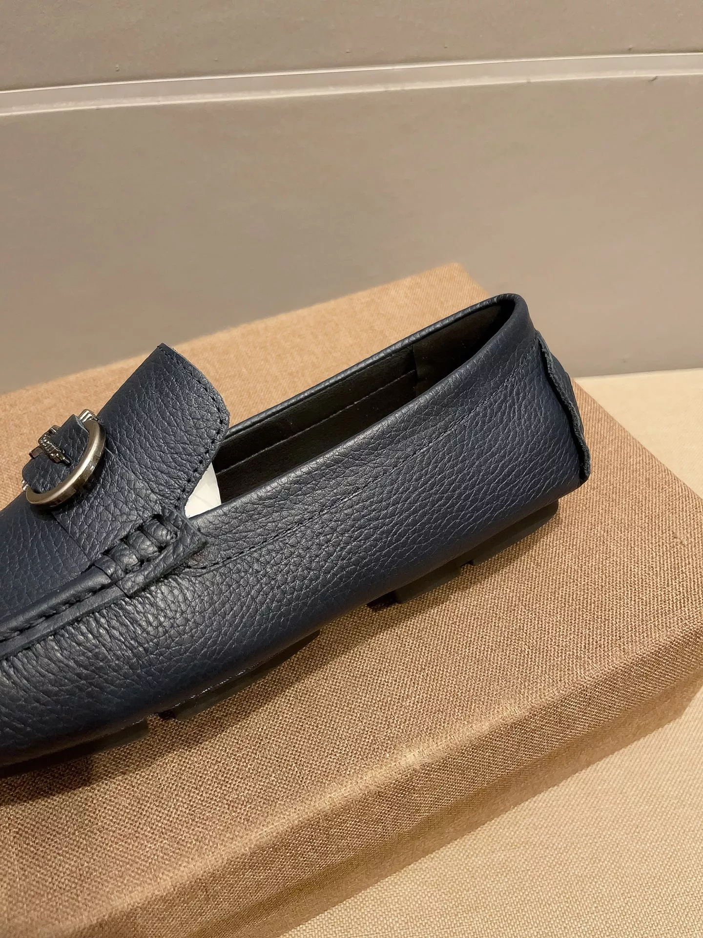 Salvatore Ferragamo Leather Shoes For Men Functional 6652