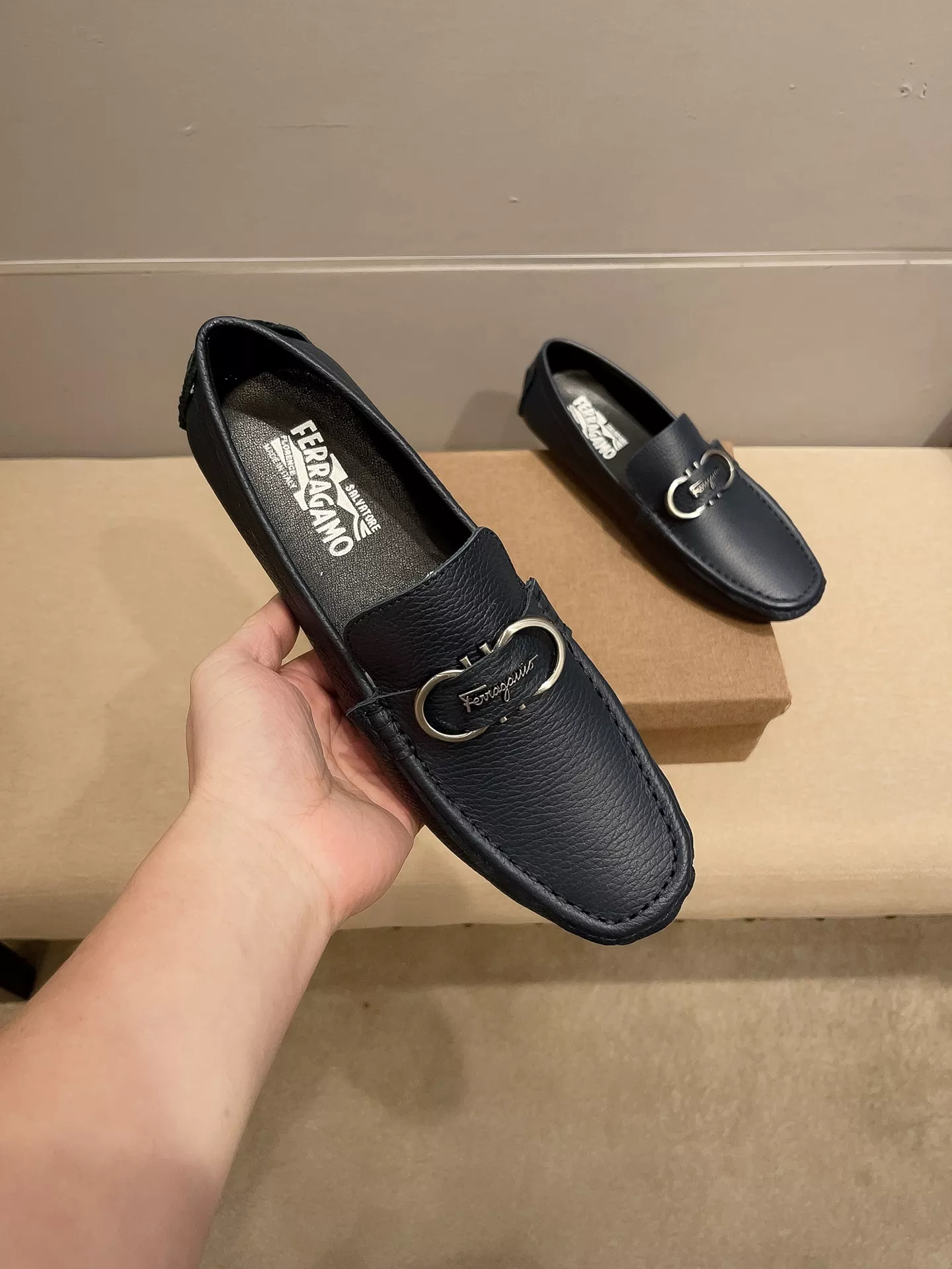 Salvatore Ferragamo Leather Shoes For Men Functional 6652