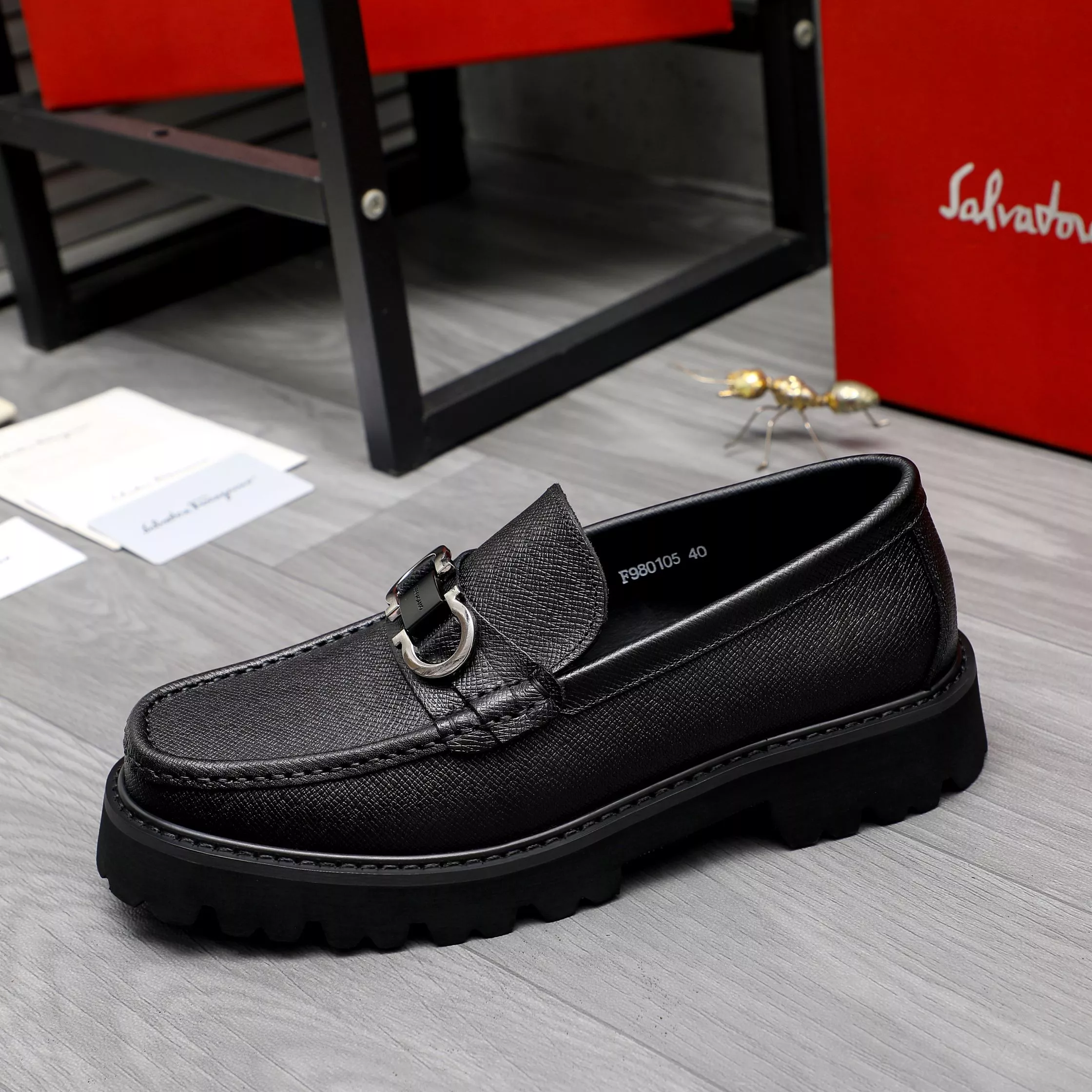 Salvatore Ferragamo Leather Shoes For Men Lightweight 4408