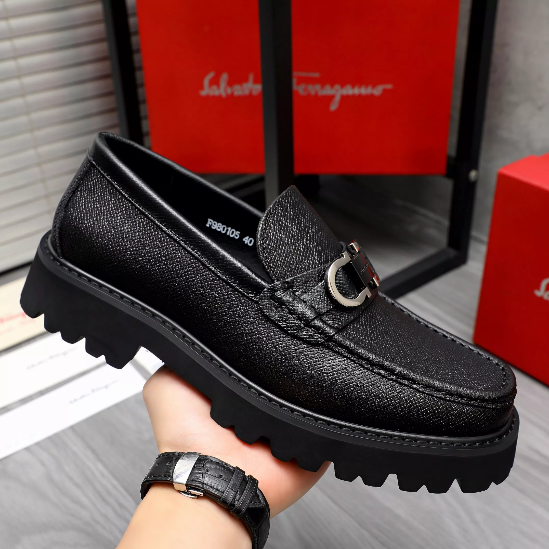 Salvatore Ferragamo Leather Shoes For Men Lightweight 4408