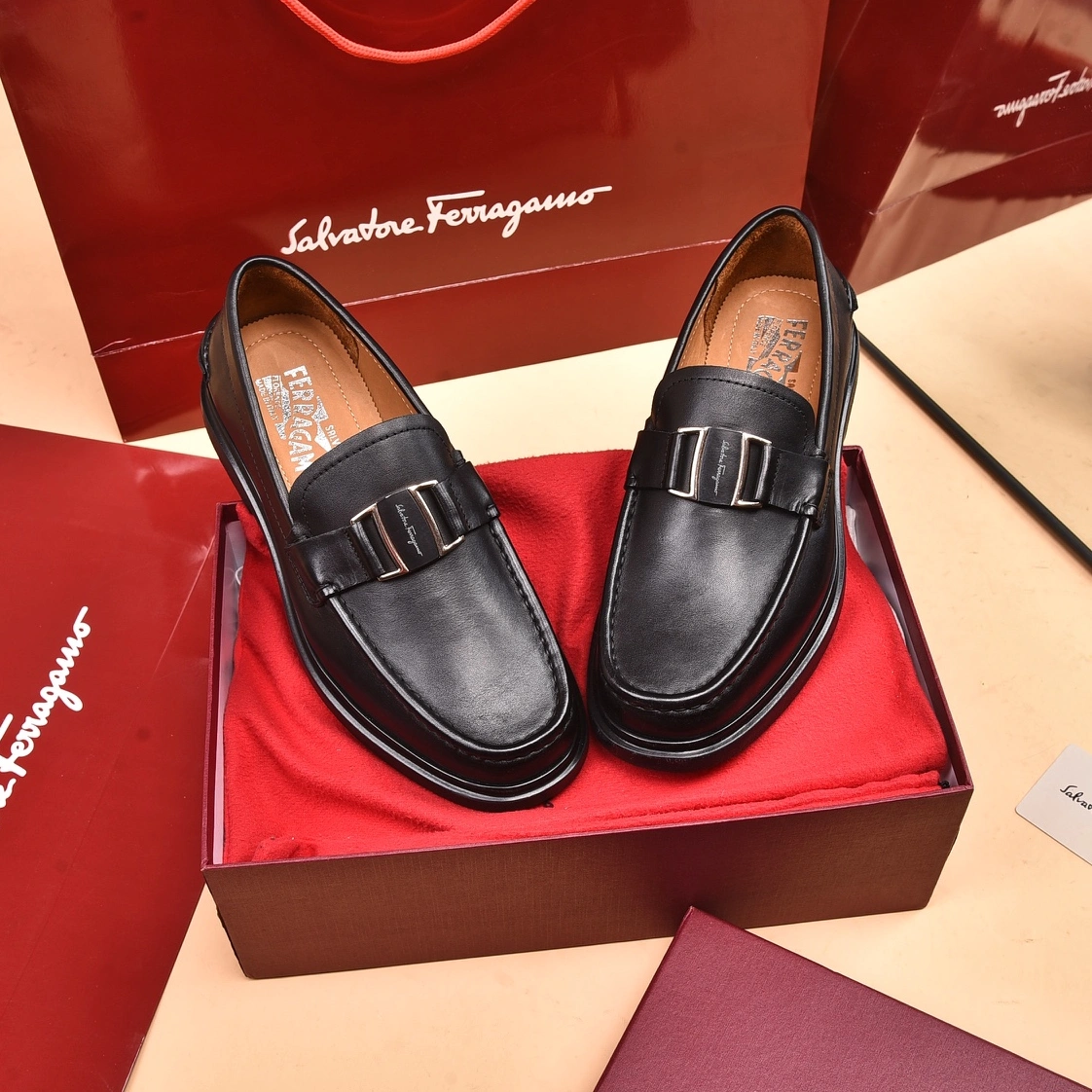 Salvatore Ferragamo Leather Shoes For Men Lightweight 6993