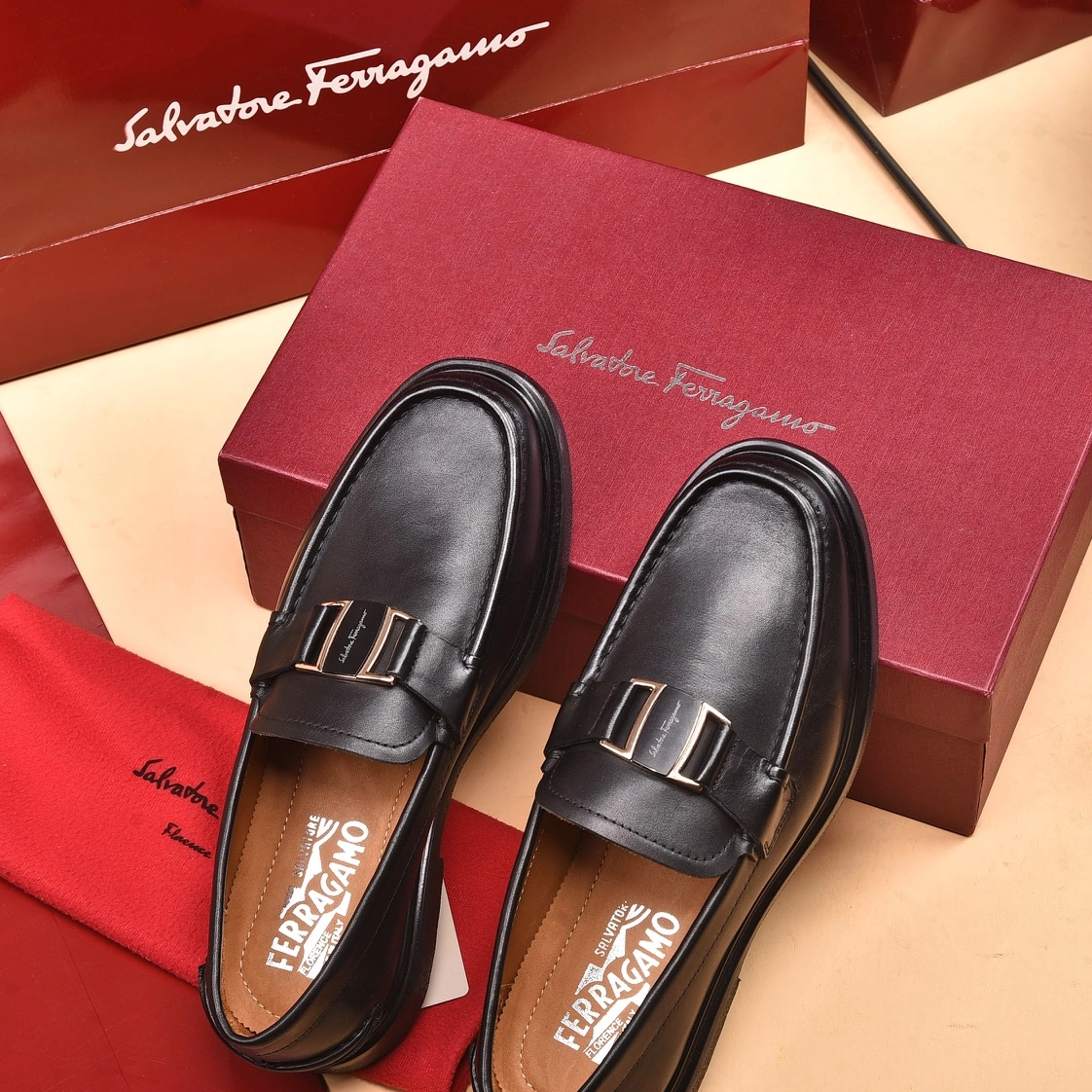 Salvatore Ferragamo Leather Shoes For Men Lightweight 6993