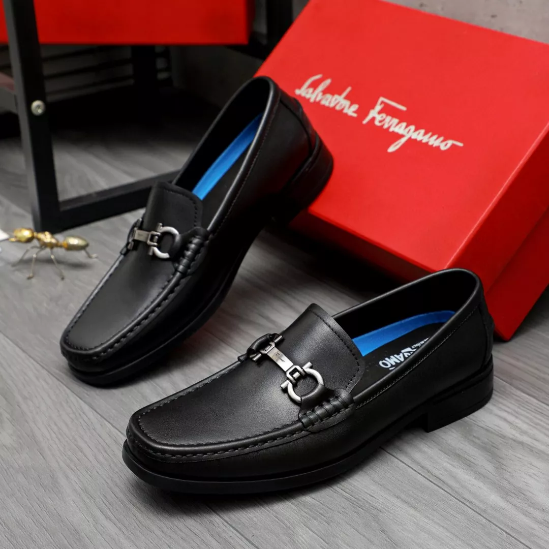 Salvatore Ferragamo Leather Shoes For Men Minimalist 1932