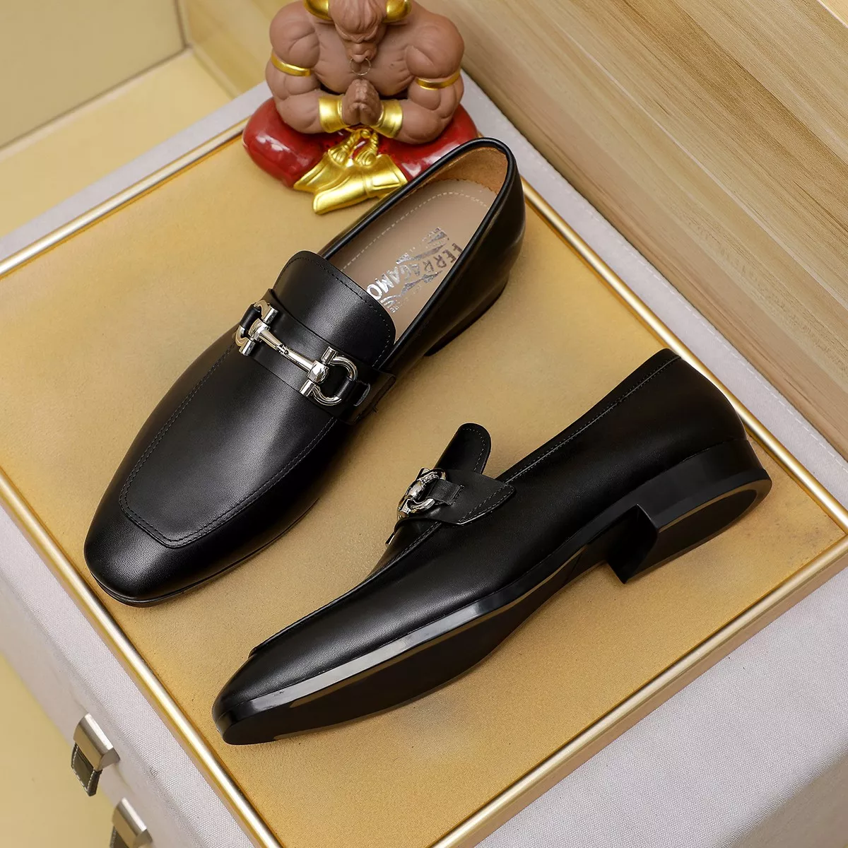 Salvatore Ferragamo Leather Shoes For Men Refined 8565