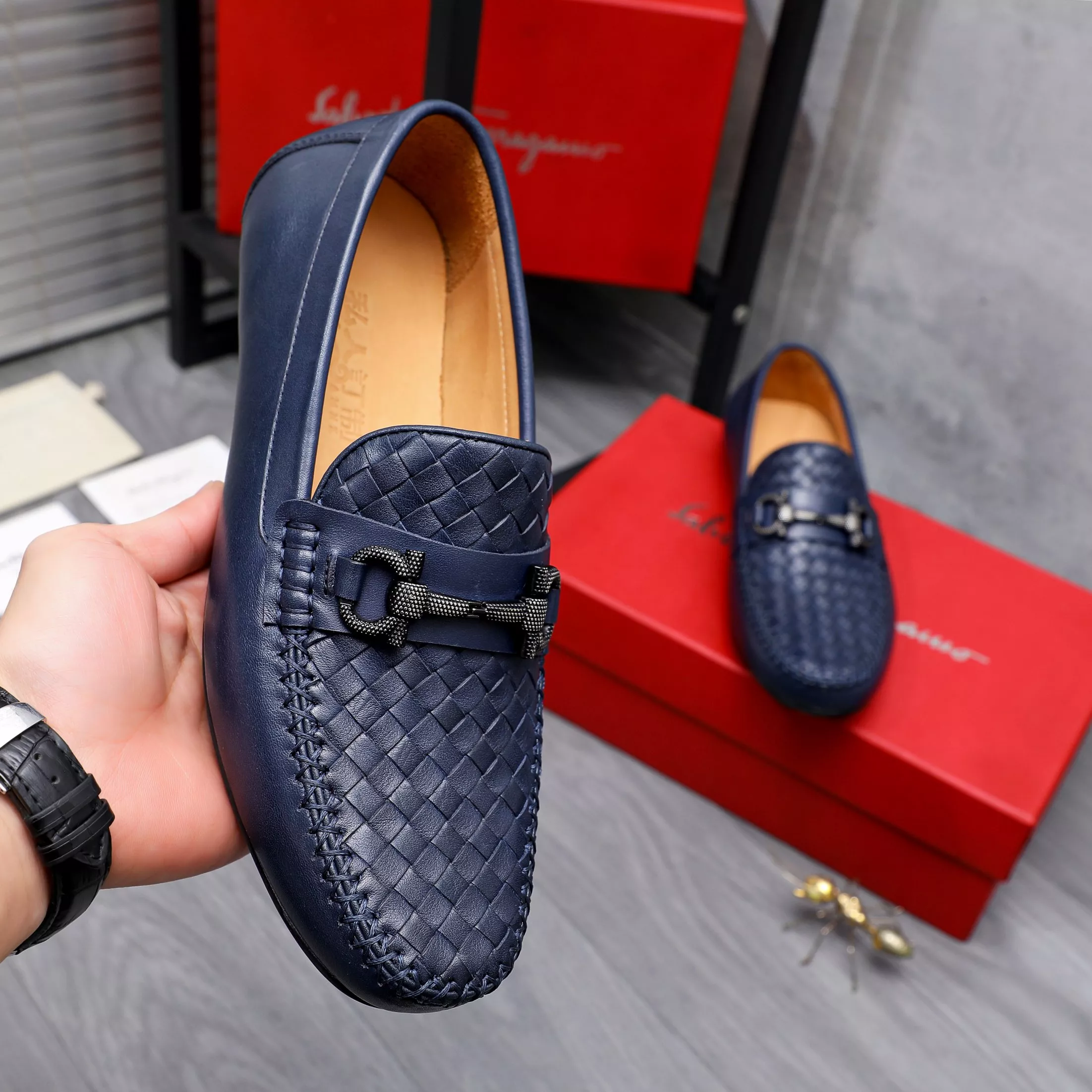 Salvatore Ferragamo Leather Shoes For Men Resilient 7387